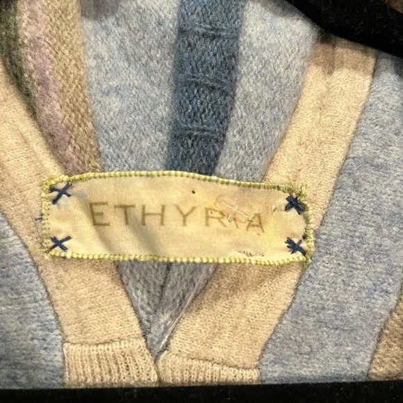 Ethyria mixed media wool blend sweater - Picture 4 of 10